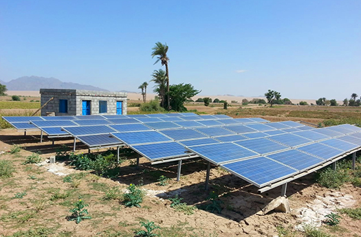 Libya'nın eteklerinde çiftlik için şebeke dışı güneş enerjisi sistemi
