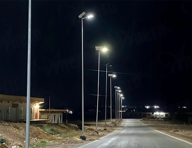 Güneş enerjili led sokak lambaları