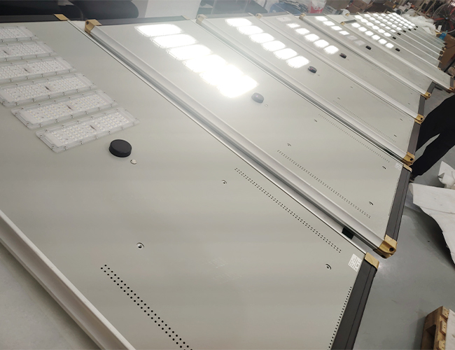 60W 80W 100W 120W 150W 200W 250W All-in-One güneş sokak lambası